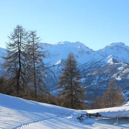 Perron Lägenhetshotell 3*