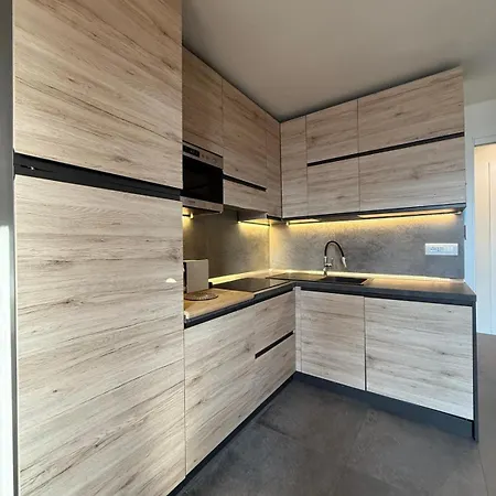 Lägenhetshotell Perron 3*