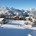 Perron Aparthotel 3*