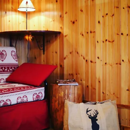 Perron アパートホテル